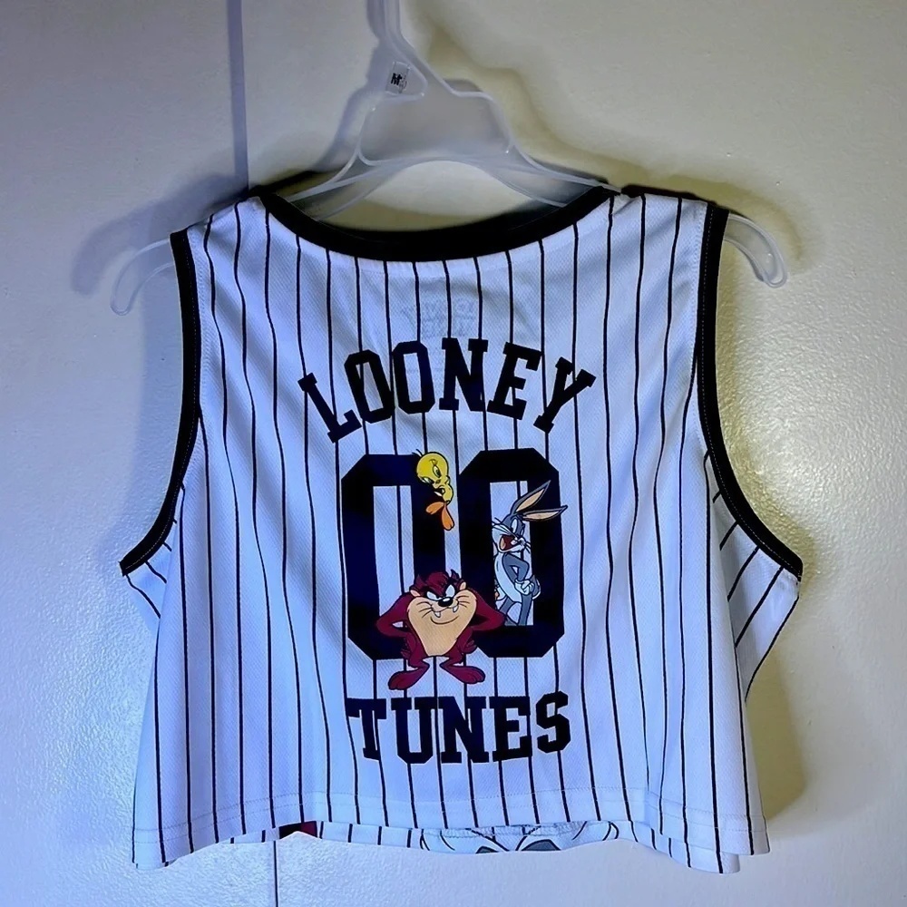 Looney Tunes size xl